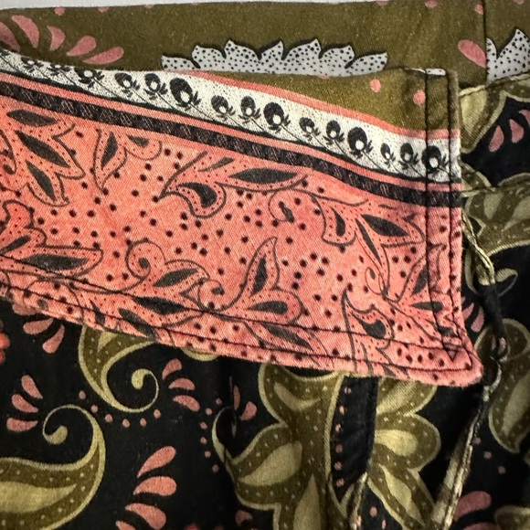 Agua Bendita Antiq Print Sophie Short - Picture 8 of 8